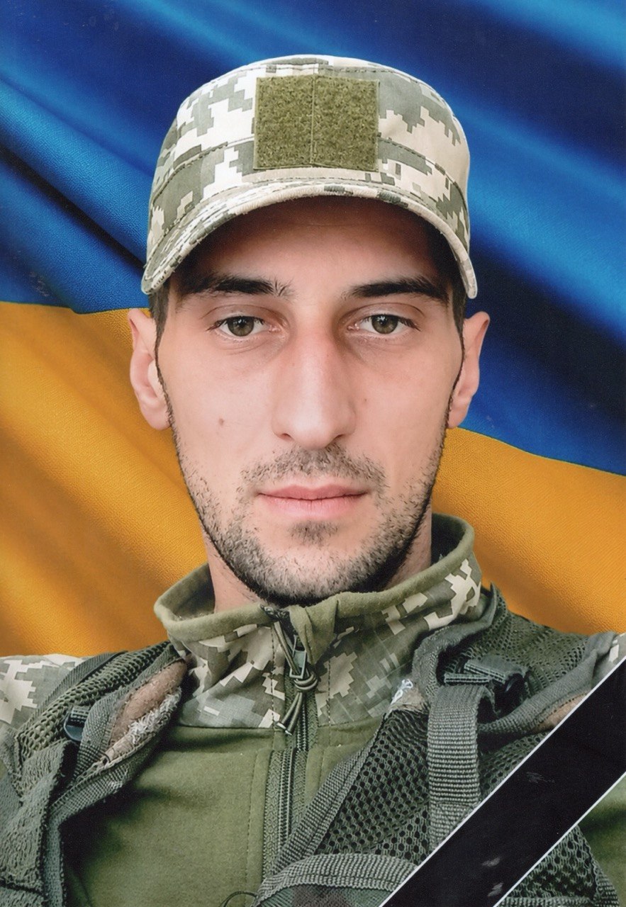 Захисник Володимир Рогач
