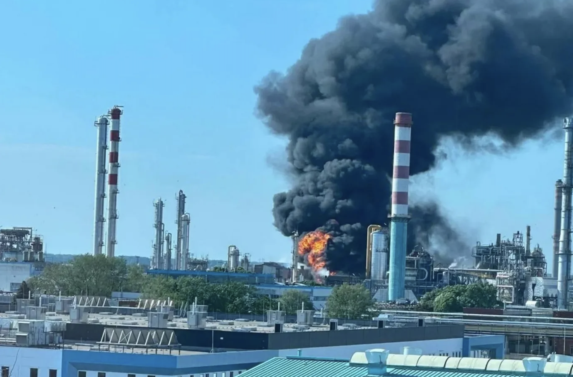 Наслідки вибуху на заводі в Угорщині