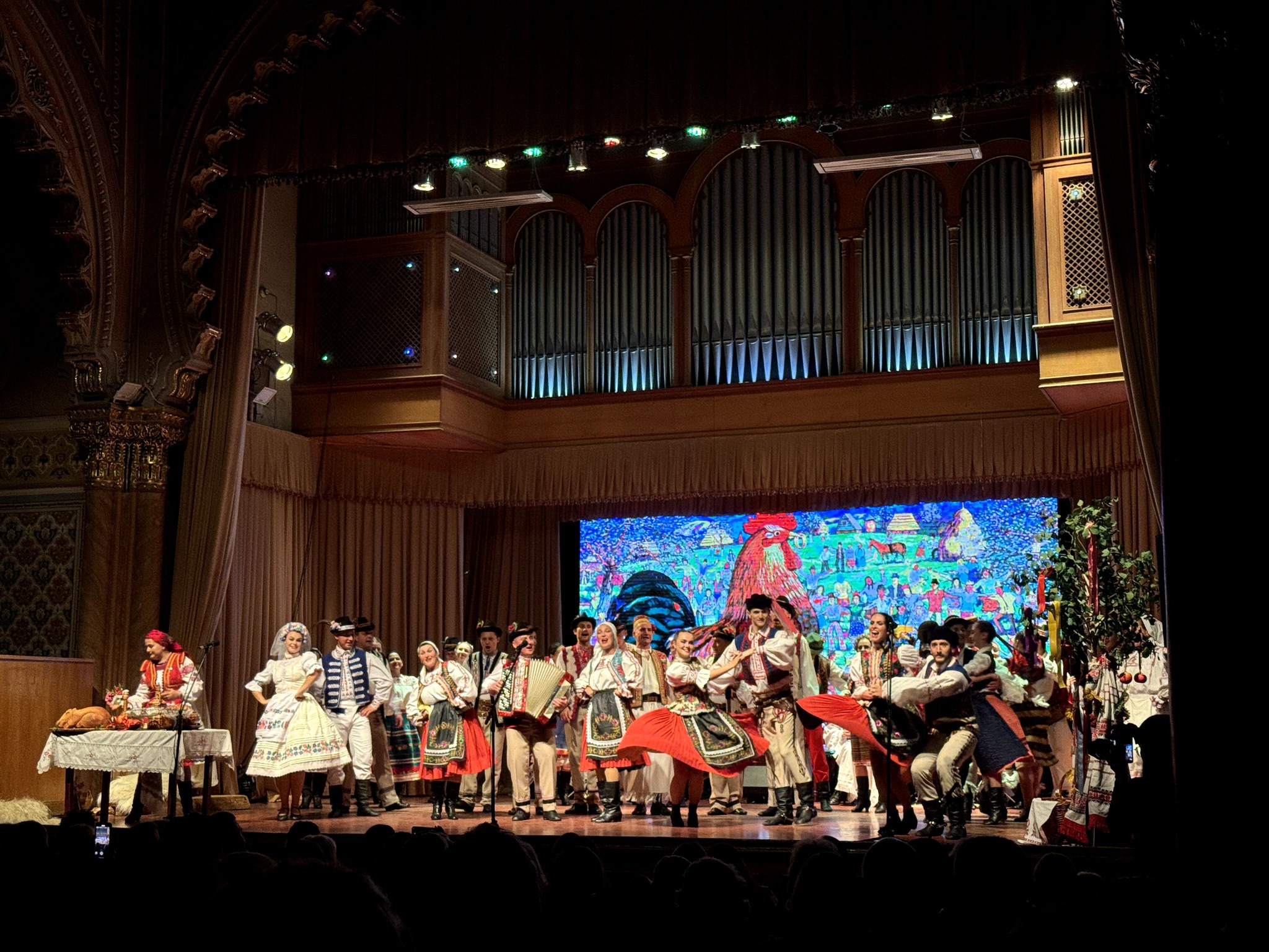 Закарпатський народний хор