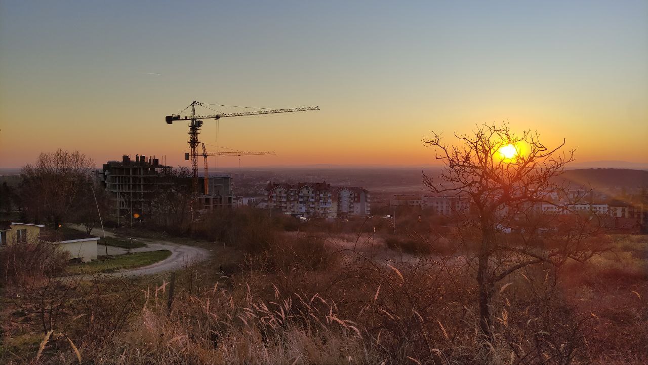 Будівництво в Ужгороді на БАМі