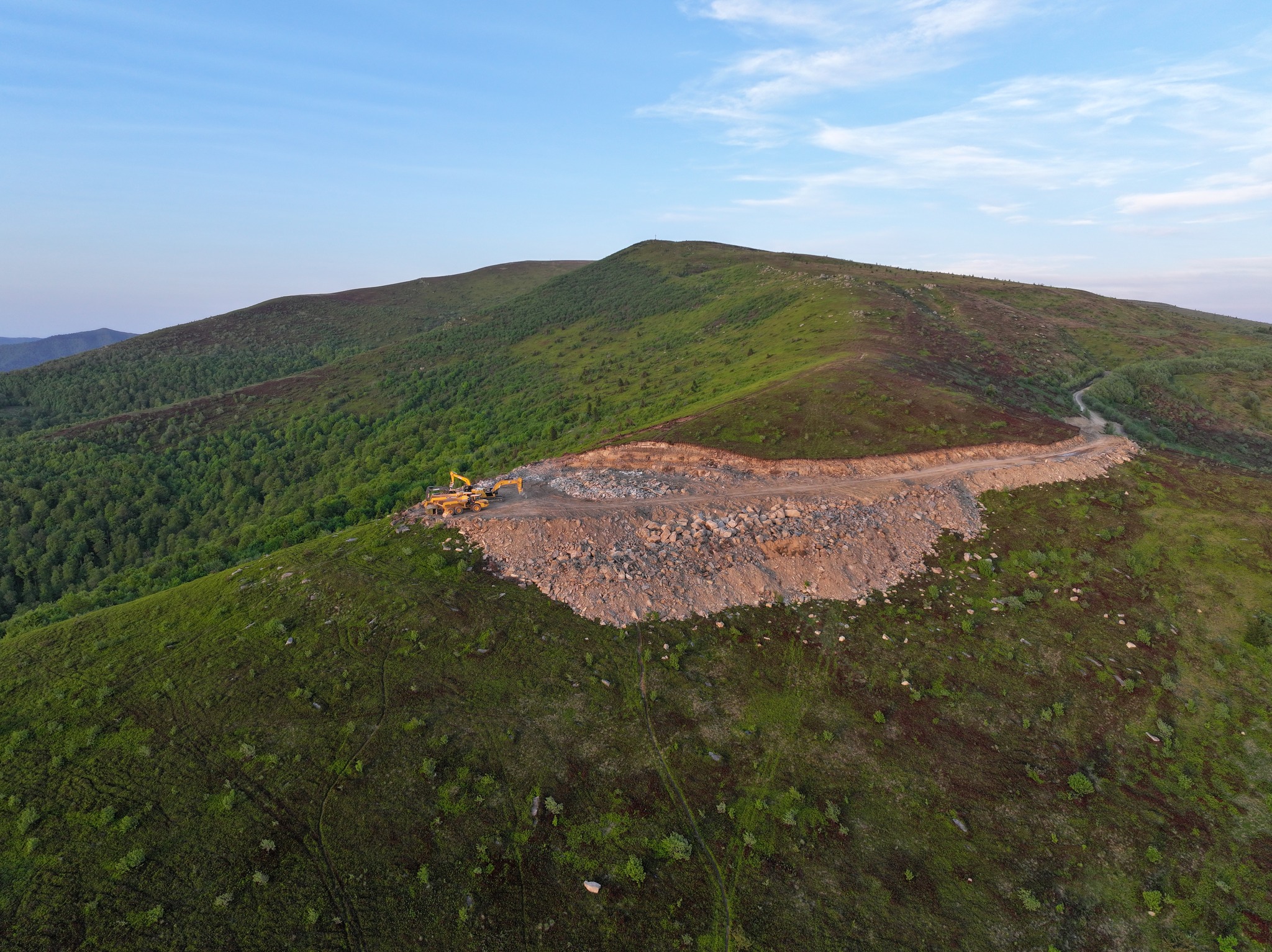 Полонина Руна, будівництво ВЕС