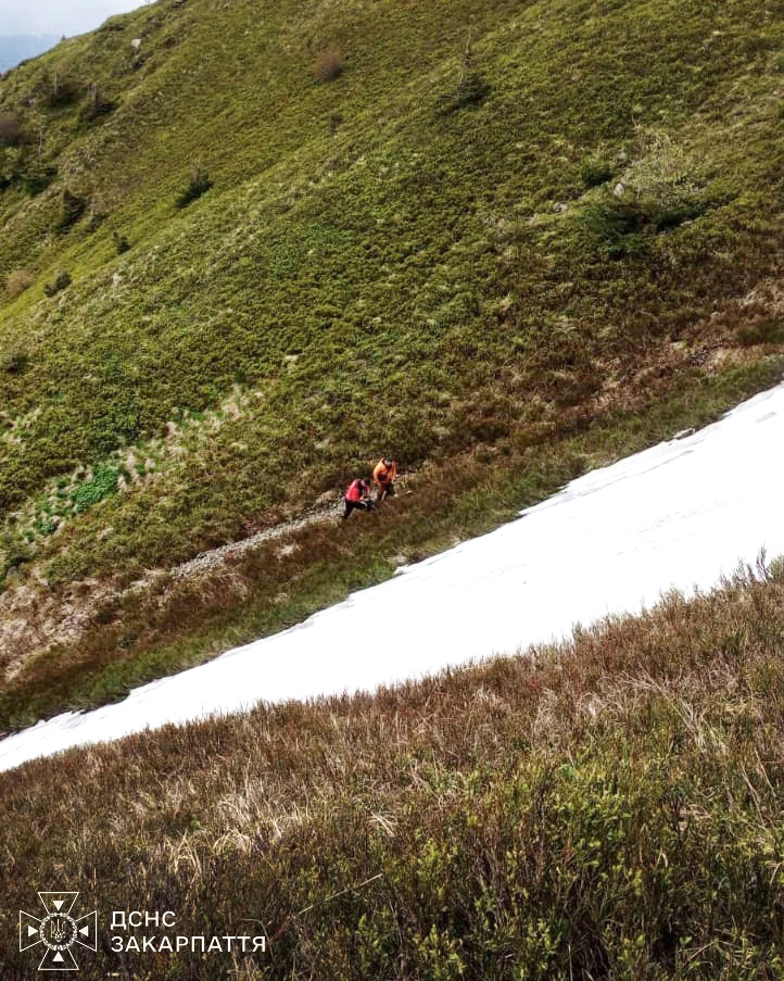 Через низьку температуру сніг у Карпатах може тривати цілоріч