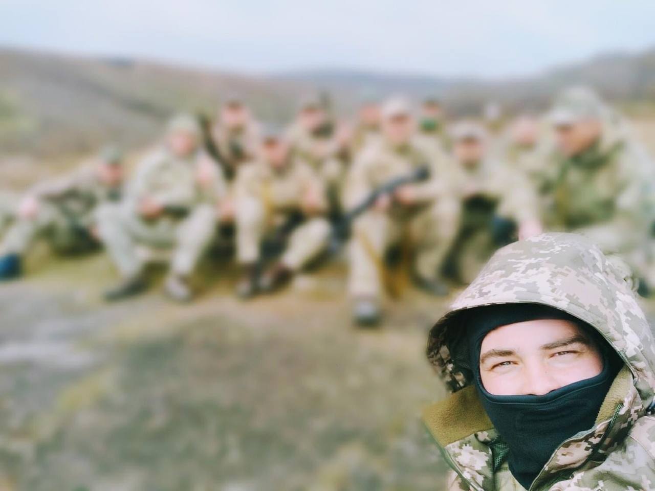 Данило Богуславський із побратимами-військовими