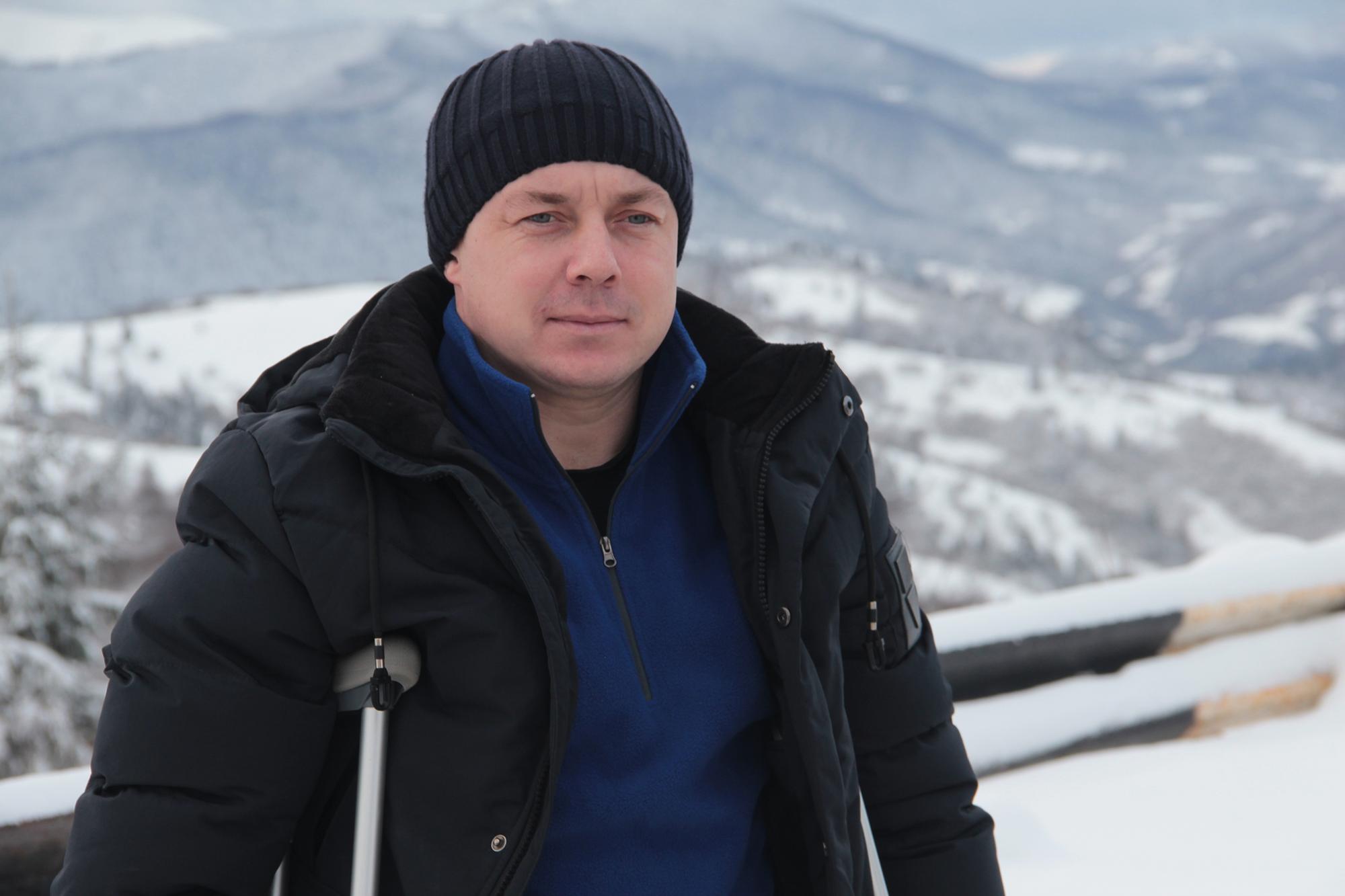 Військовий у горах