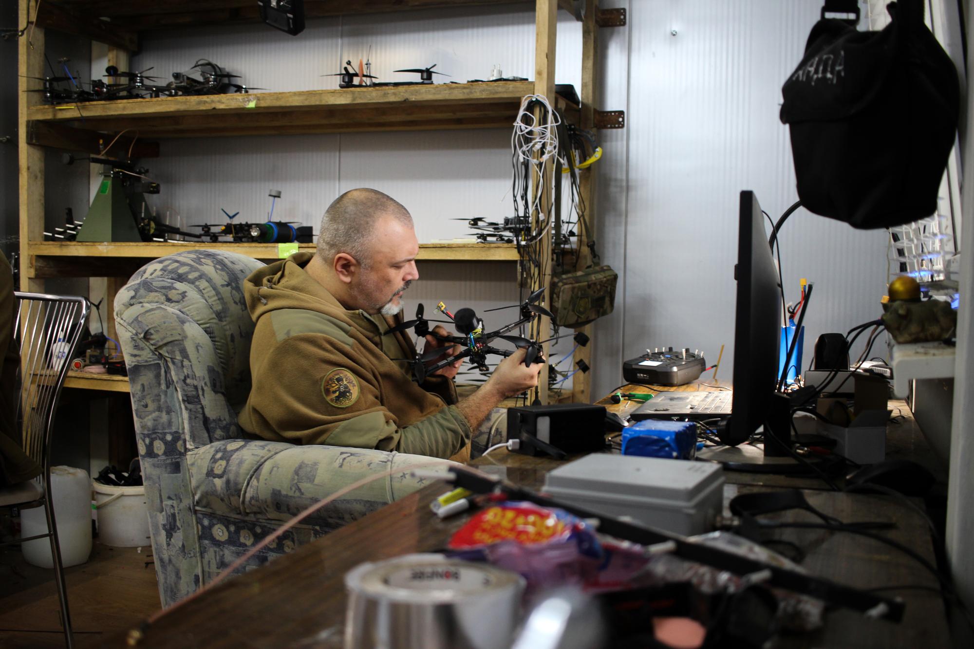 Робота над дронами