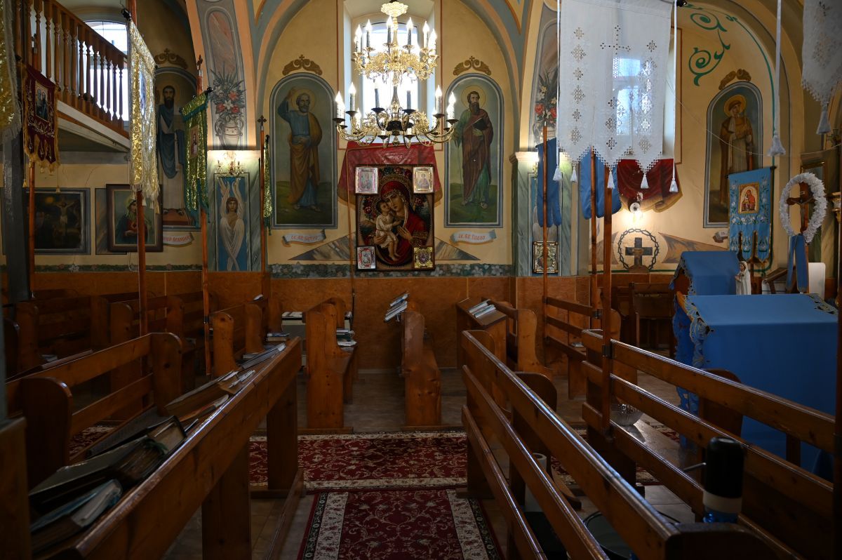 Храм всередині