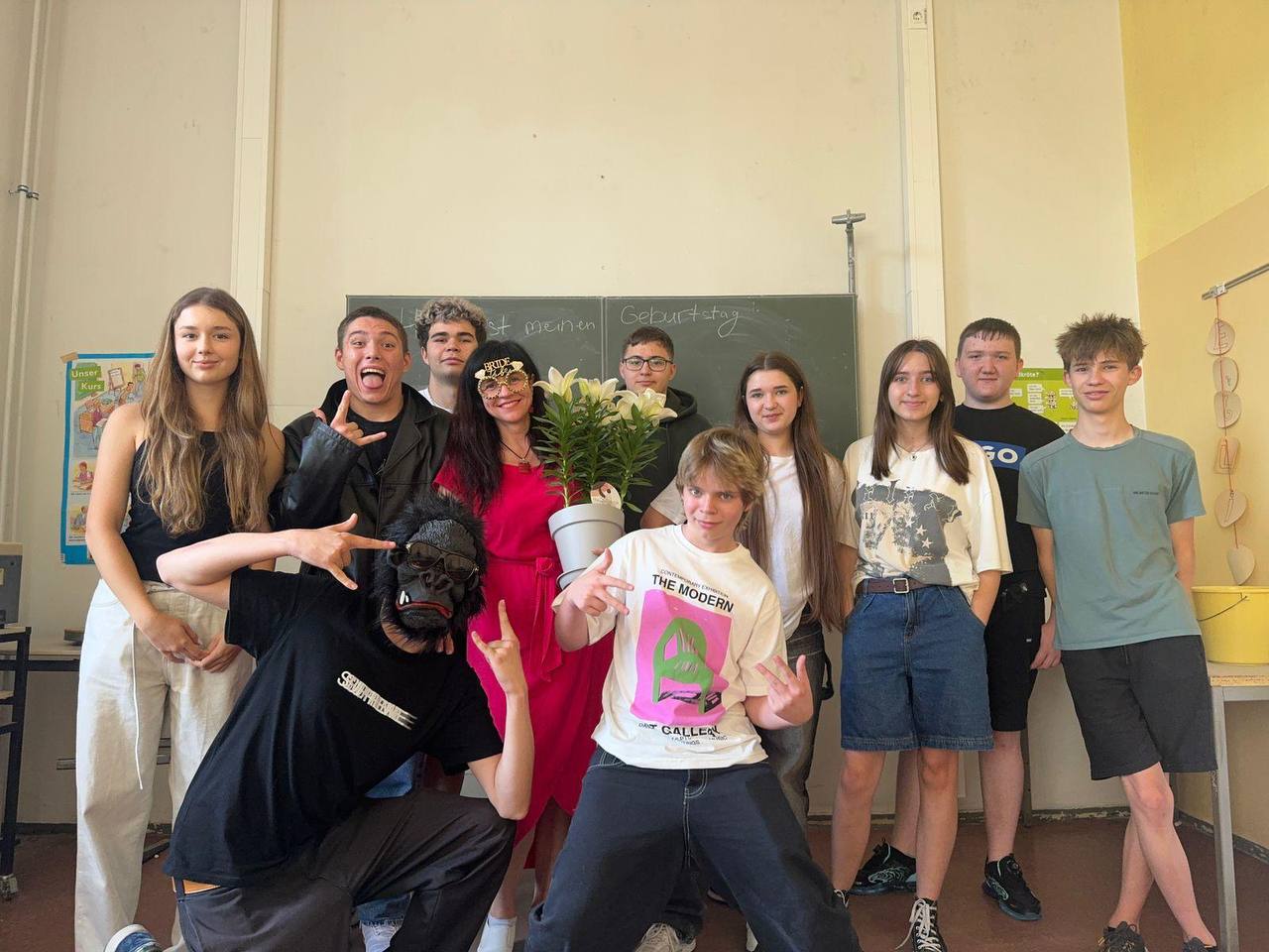 Діти з Людмилою