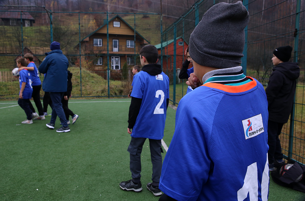 На футбольному полі