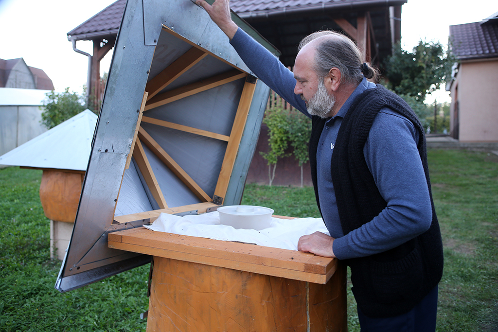 Анатолій Лендел