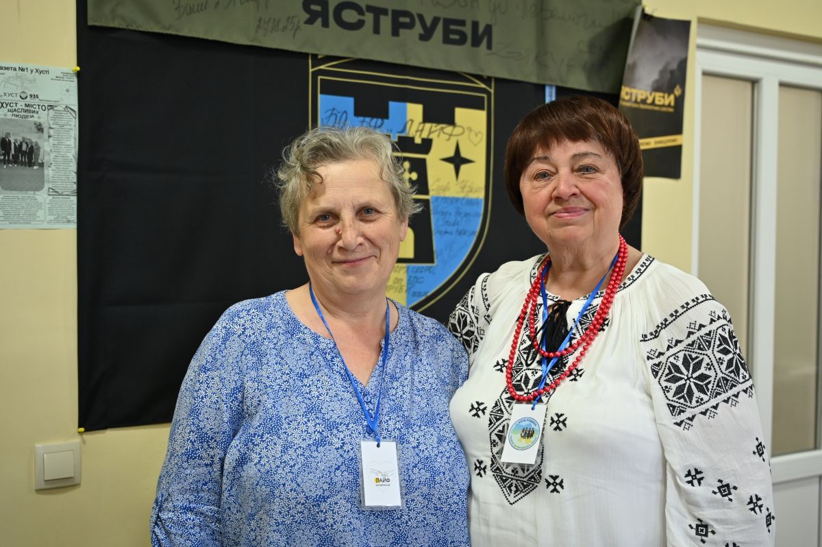 Зінаїда Мамай та Тетяна Вовчок