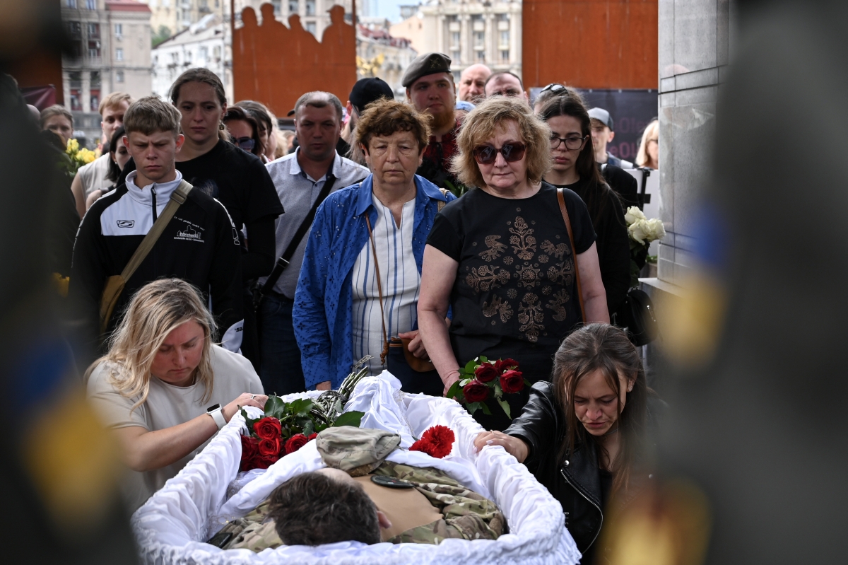Прощання з Юковим на Майдані