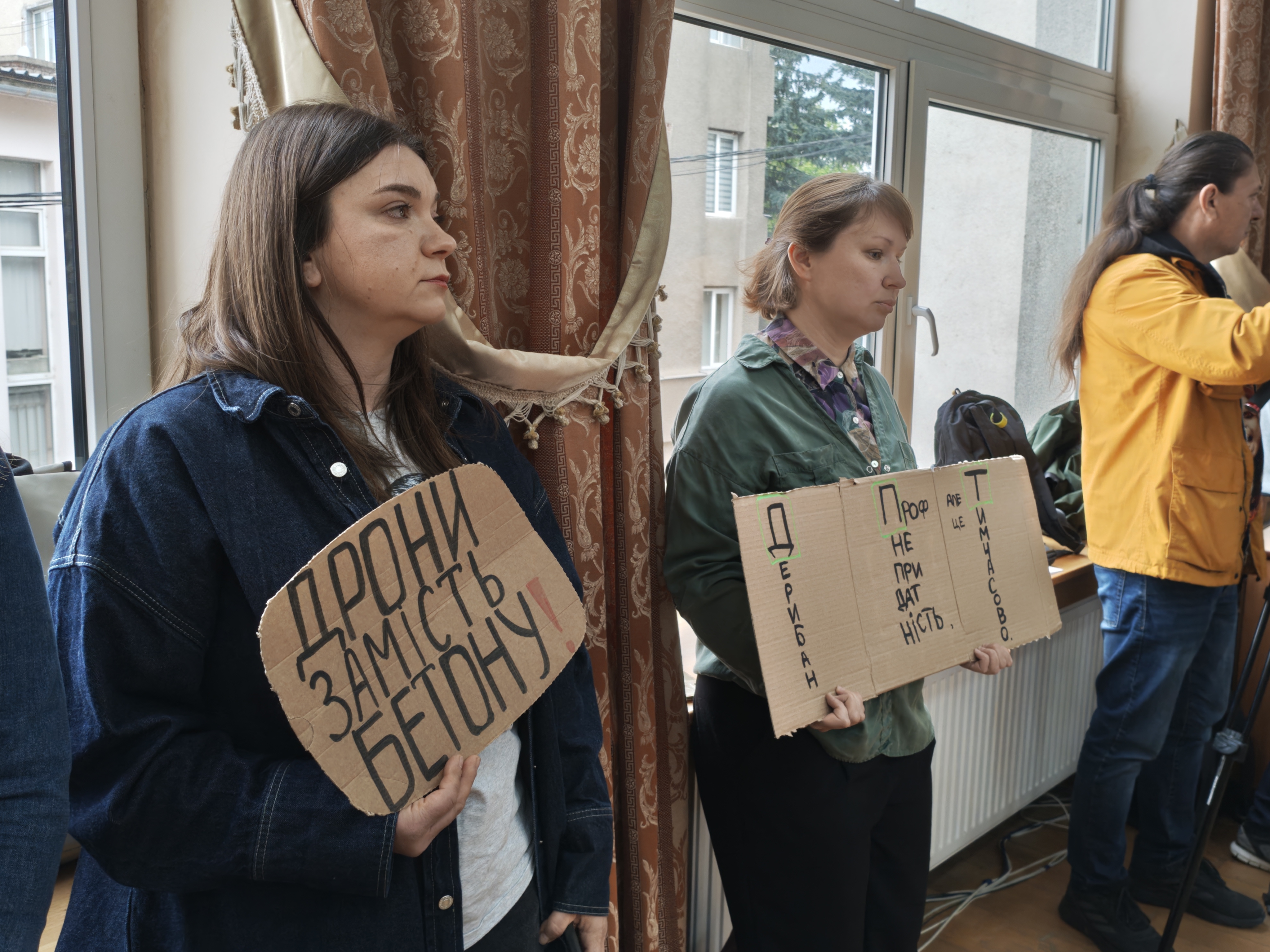 Депутати не підтримали жодне з рішень про забудову набережної в Ужгороді