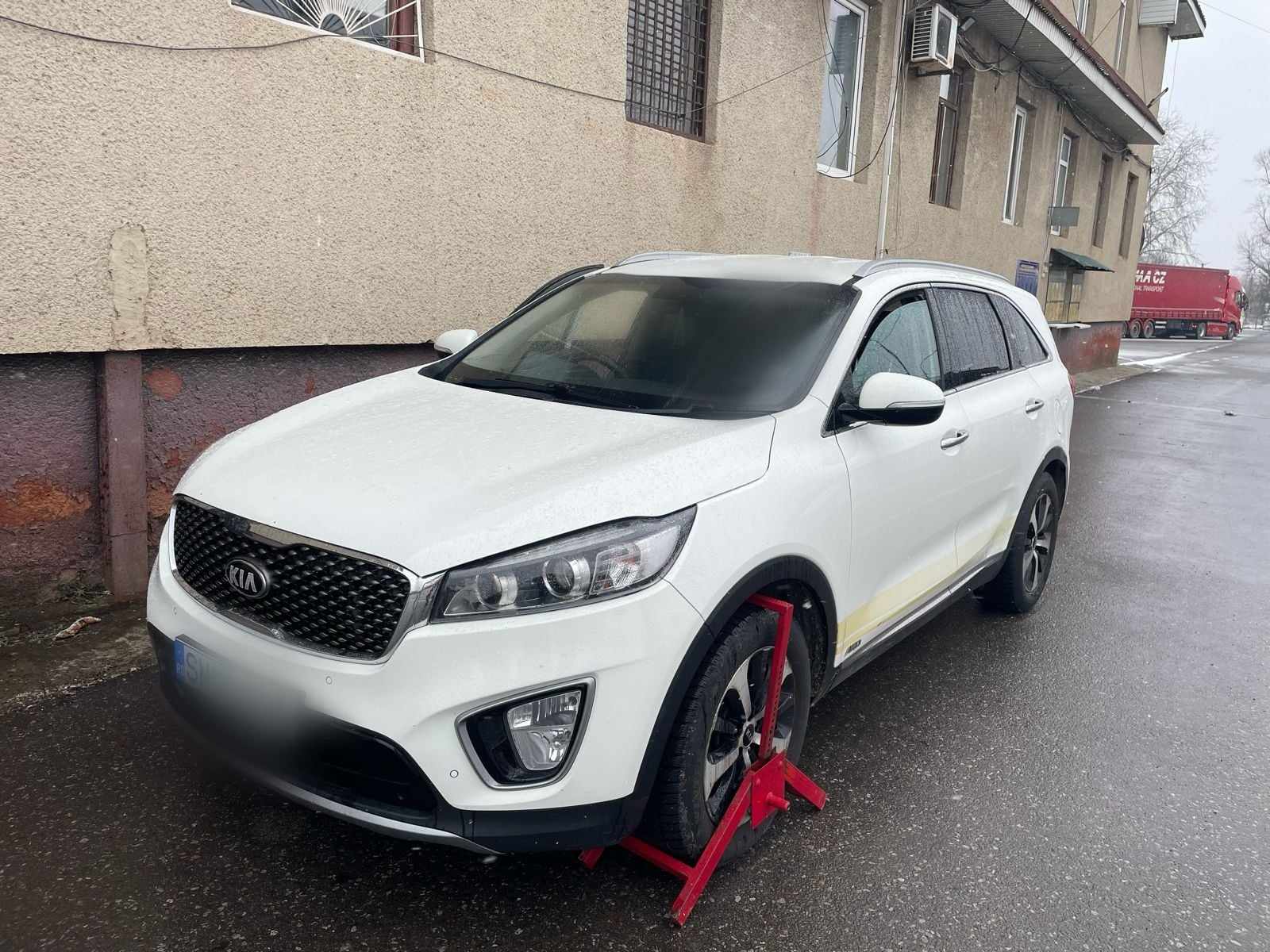 Це авто раніше викрали у Великобританії 