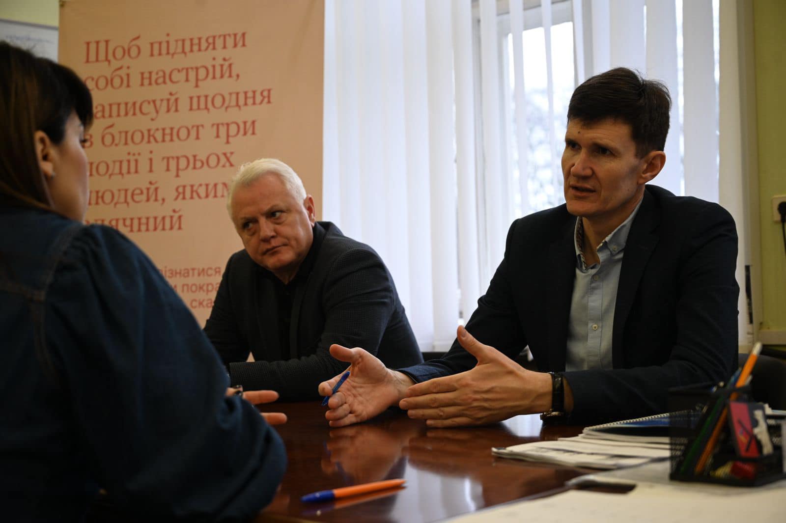 За словами заступника голови ОВА Петра Добромільського, область продовжує приймати вразливі категорії населення 