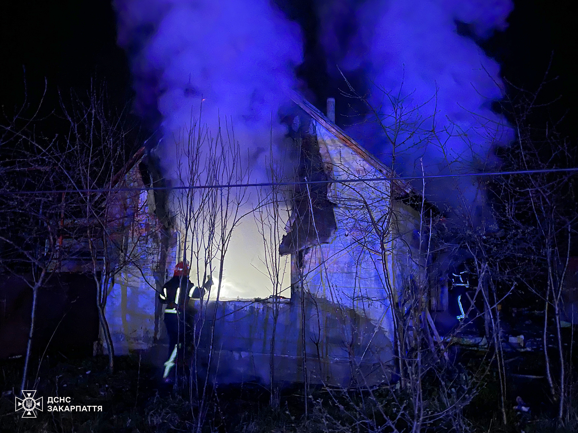 У кімнаті звідки поширився вогонь пожники виявили загиблого власника помешкання