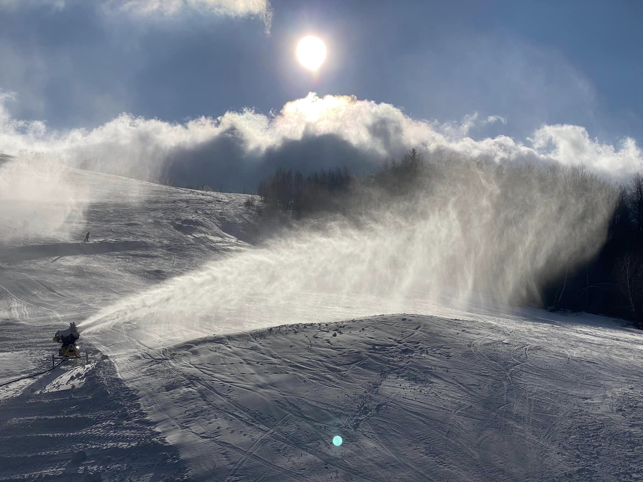 Зараз на "Красії" цілодово працюють 11 сніжних гармат 