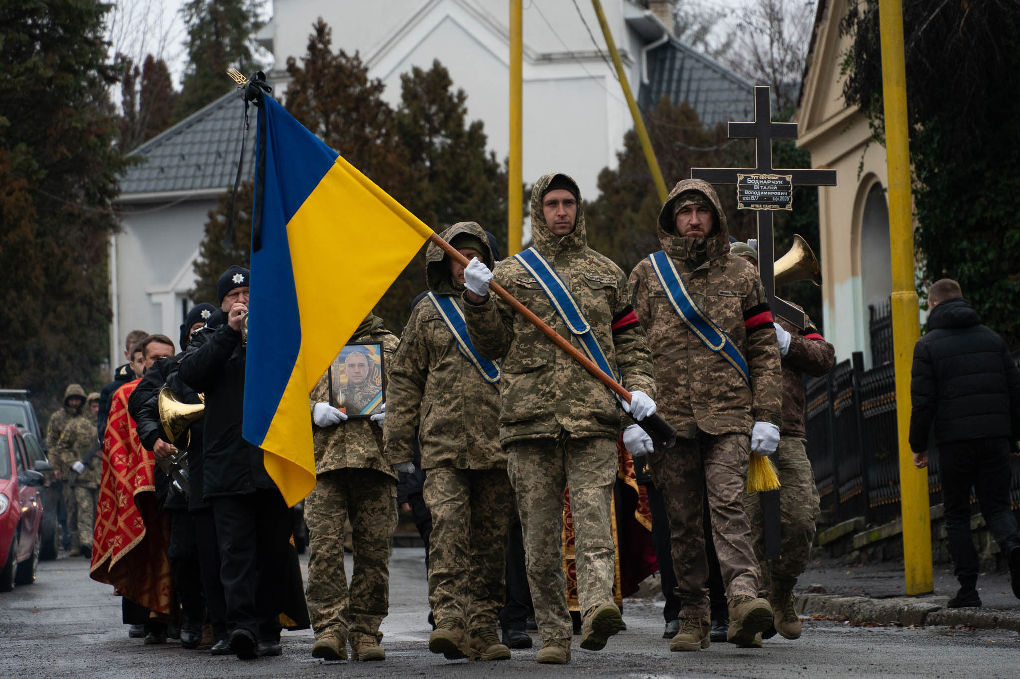 Прощання із воїном Віталієм Боднарчуком