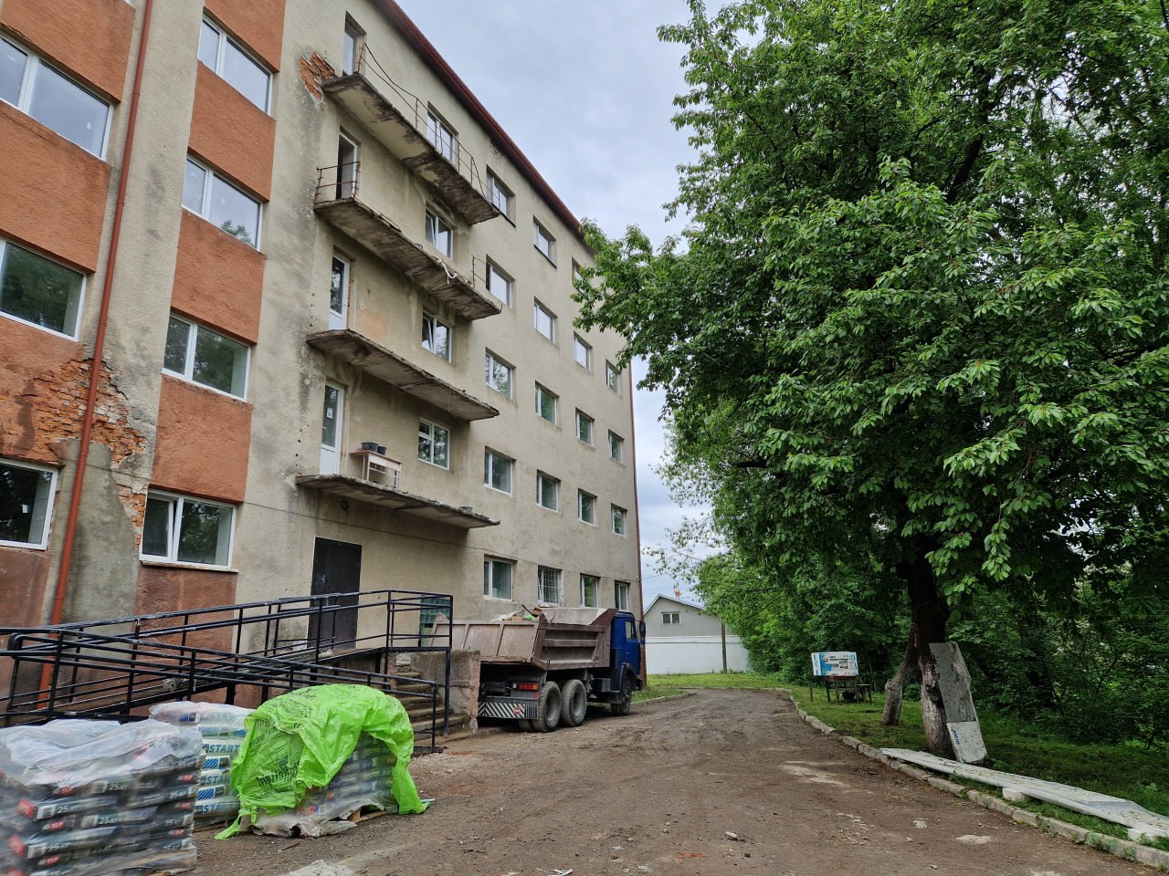 Ремонт прихистку для ВПО у Хусті