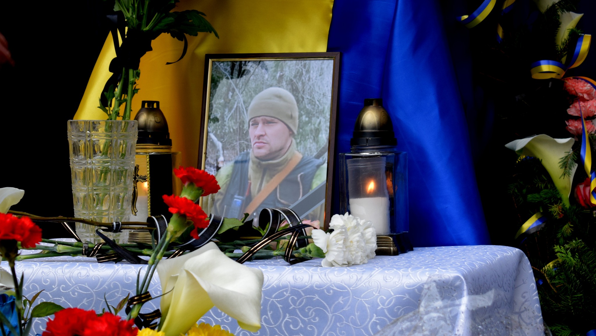 Прощання із воїном Артемом Песиком