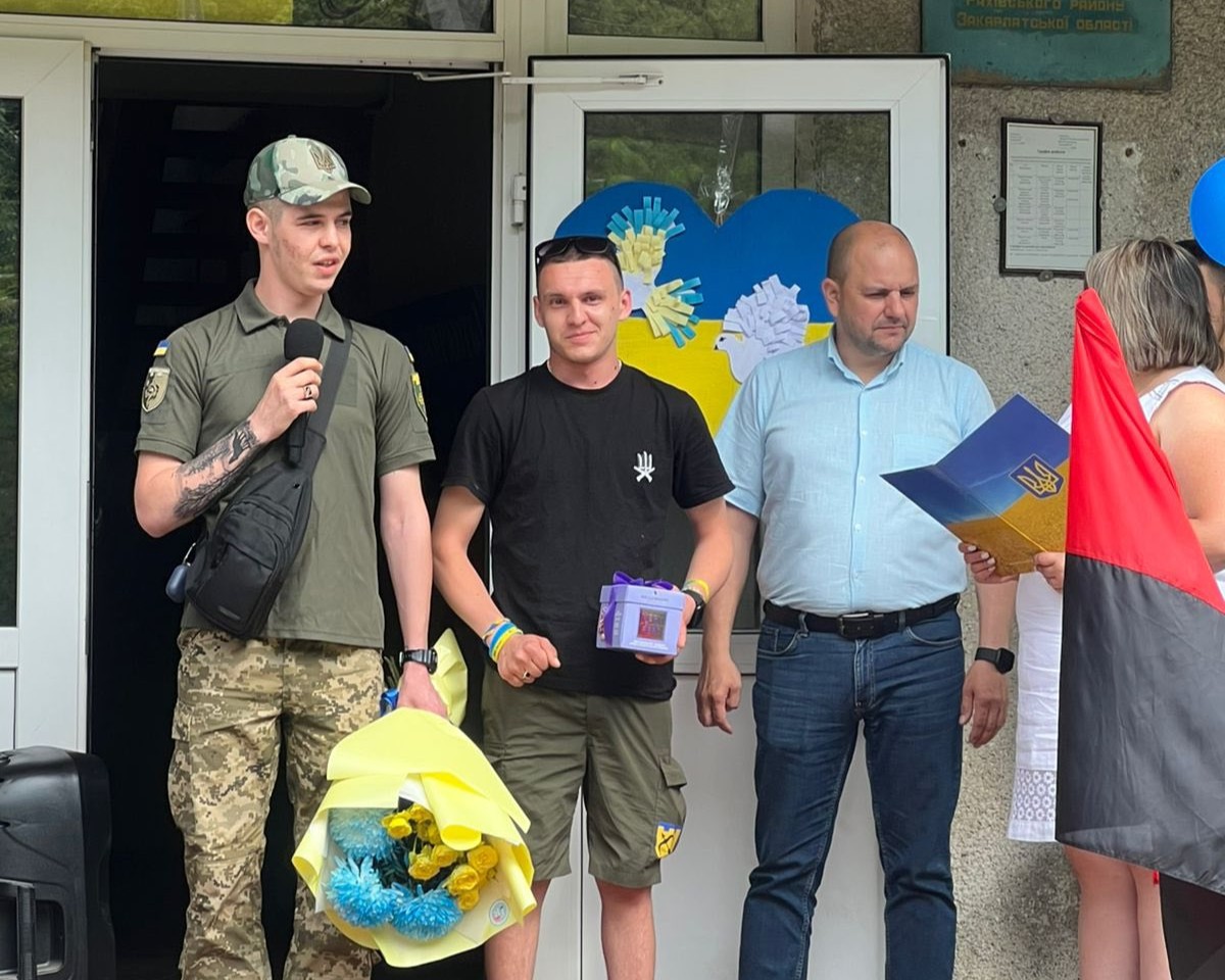 Воїни Михайло Молдавчук та Юрій Зинеч