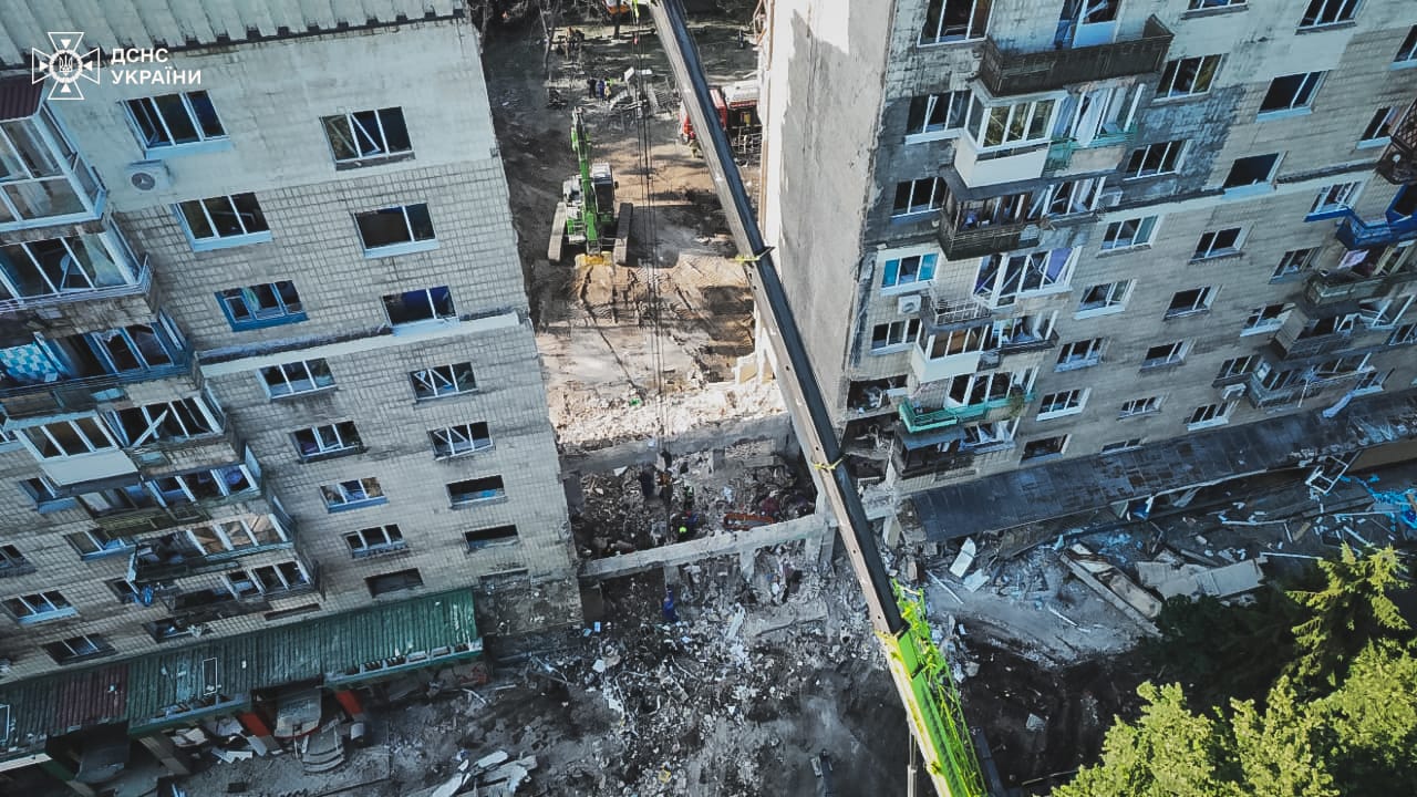 Наслідки російської ракетної атаки 17 червня