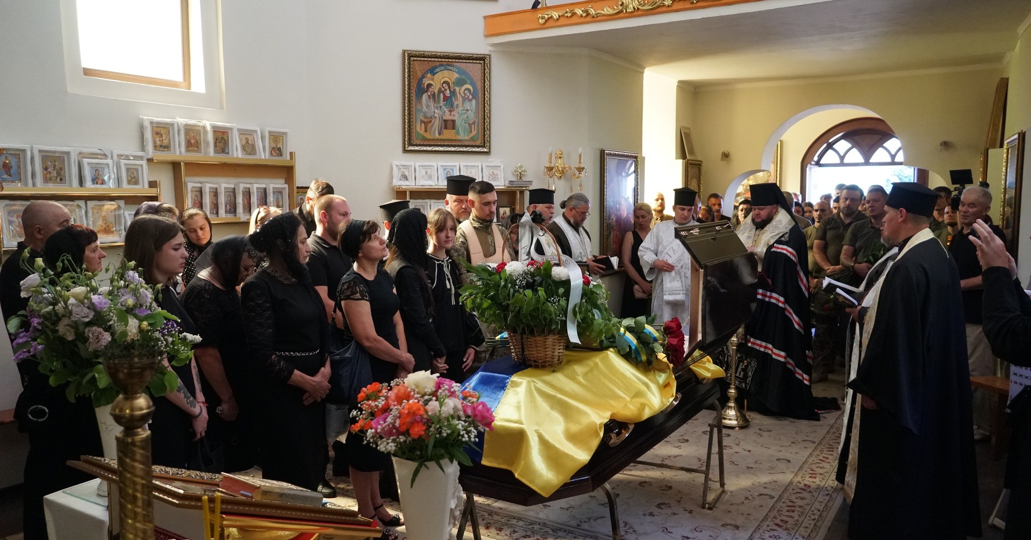 Прощання із воїном Іваном Ключніком у Мукачеві