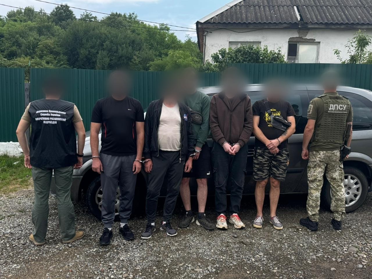 Затримані утікачі