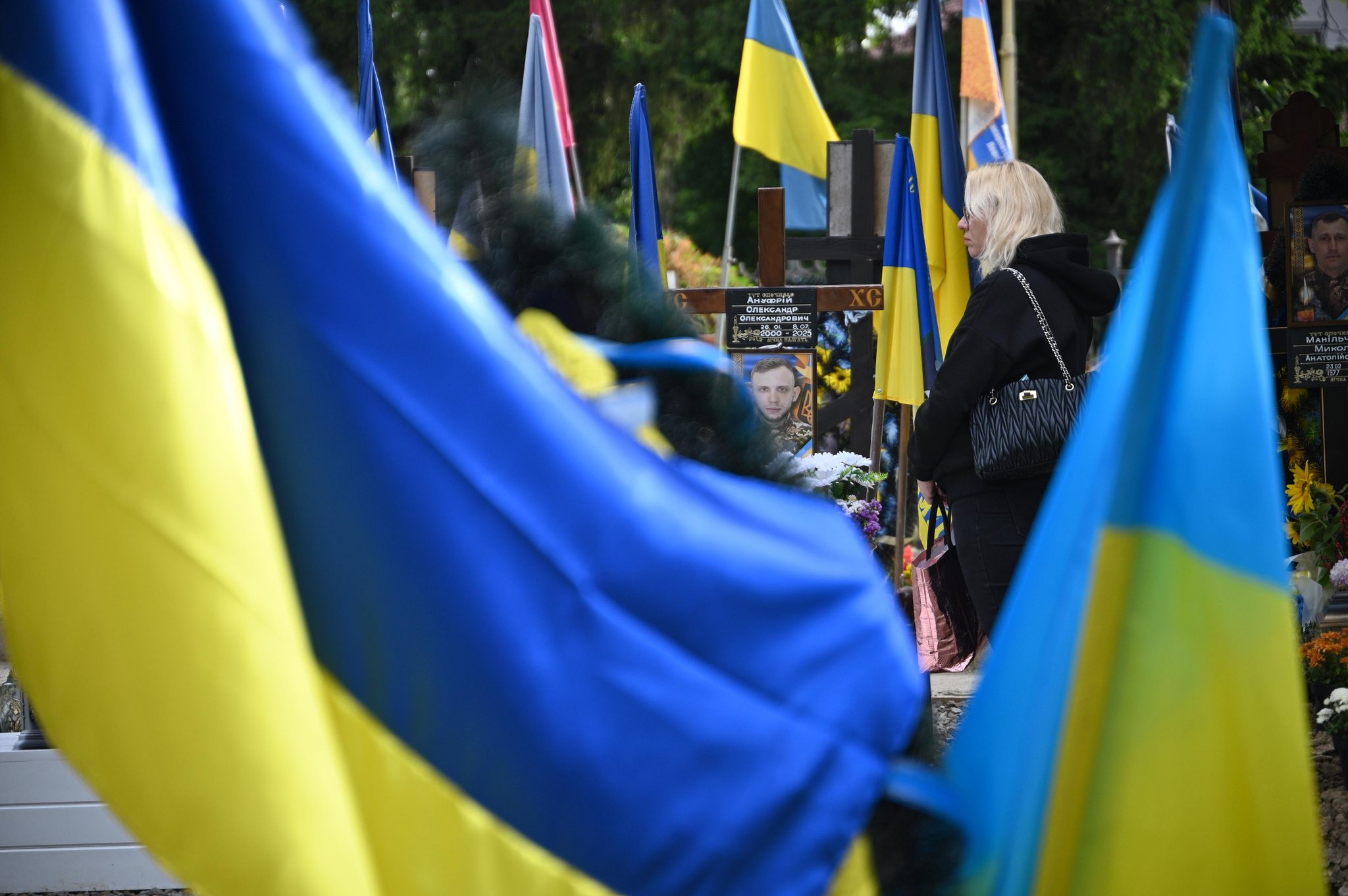 Вшанування памʼяті полеглих воїнів у День захисників