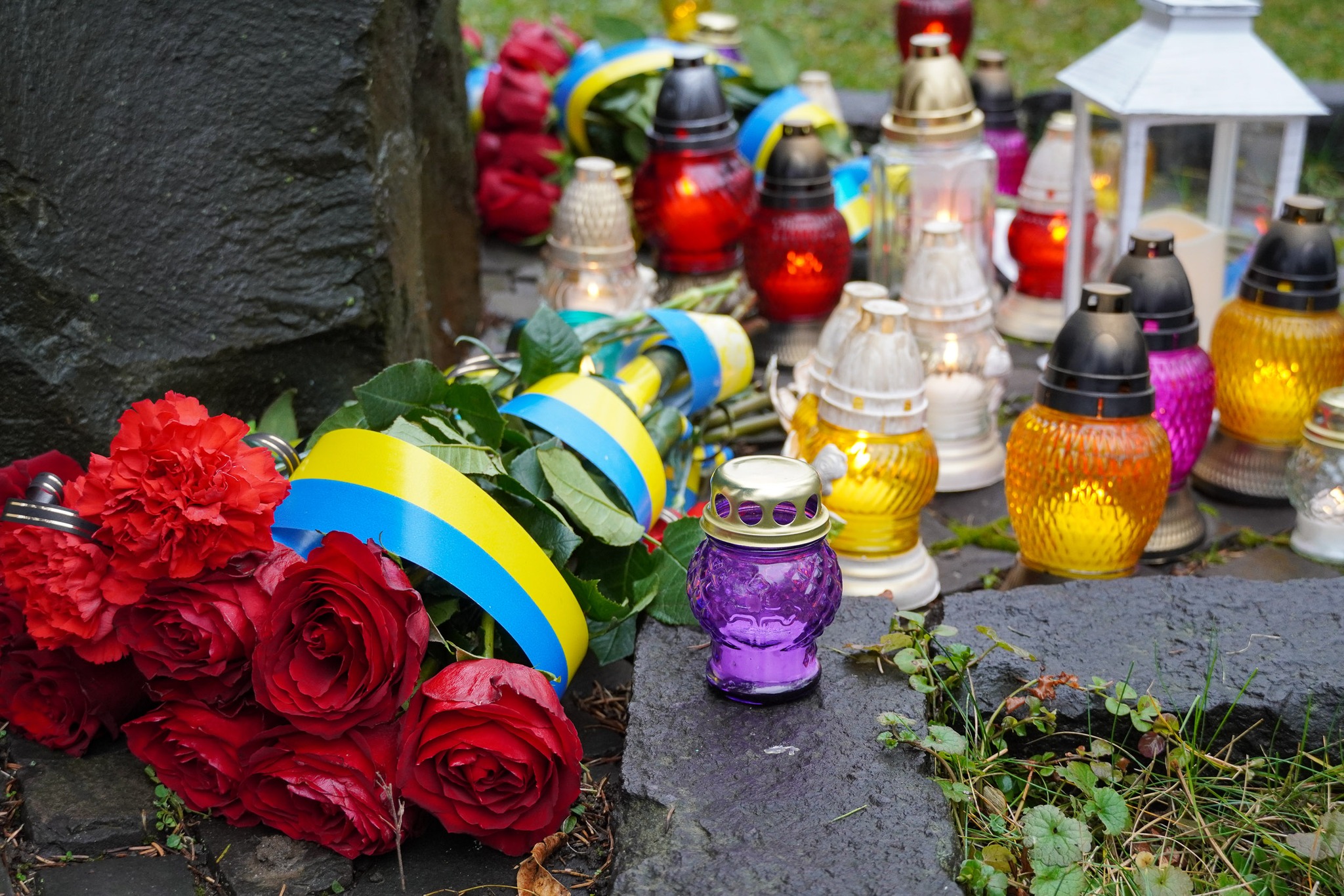 В Ужгороді запалили лампадки до Дня Гідності та Свободи