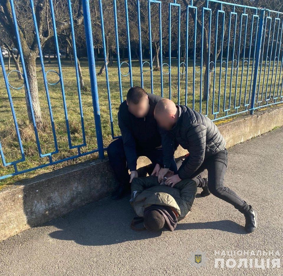 Мукачівця затримали одразу після зустрічі з клієнтом 