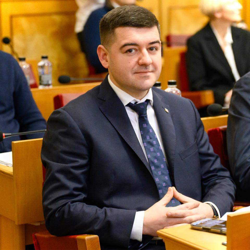 Едгар Токар