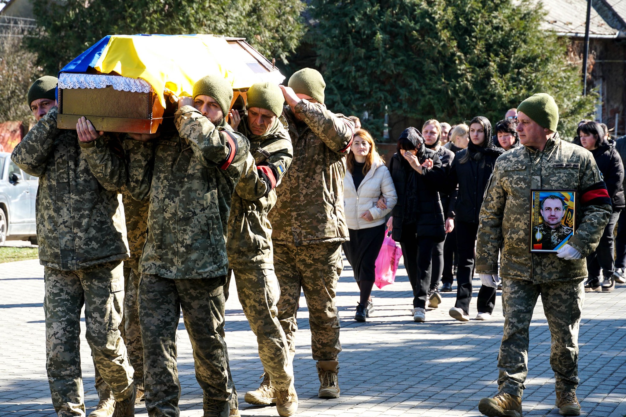 Прощання із полеглим військовим Андрієм Жабським в Ужгороді