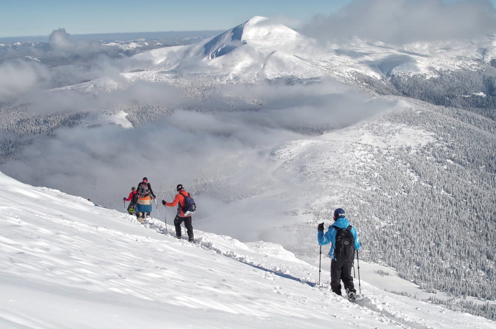 За два місяці 2024 року рятувальники в горах на Закарпатті врятували 73 особи 