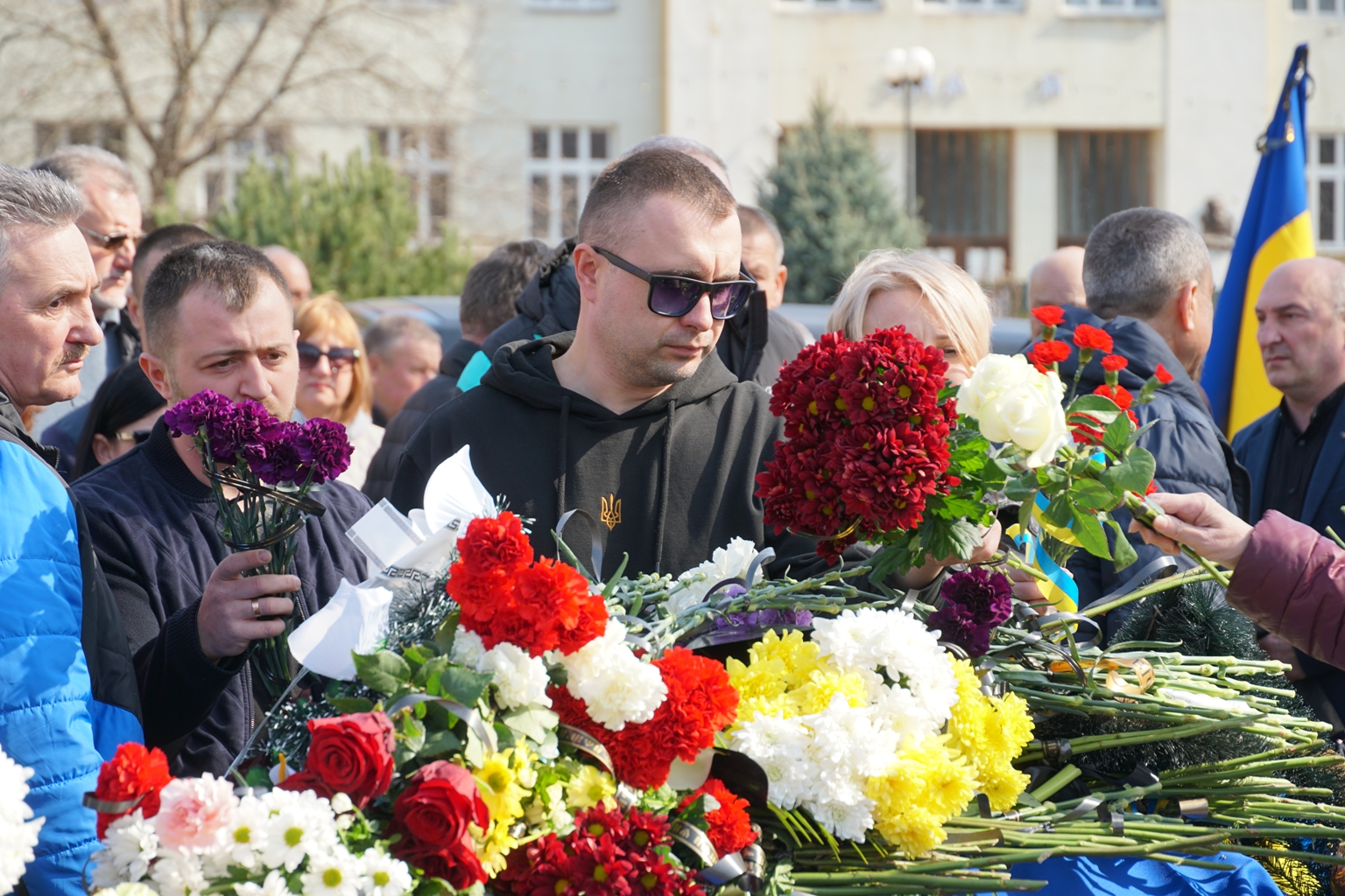 Прощання із офіцером Олександром Сахнюком в Ужгороді