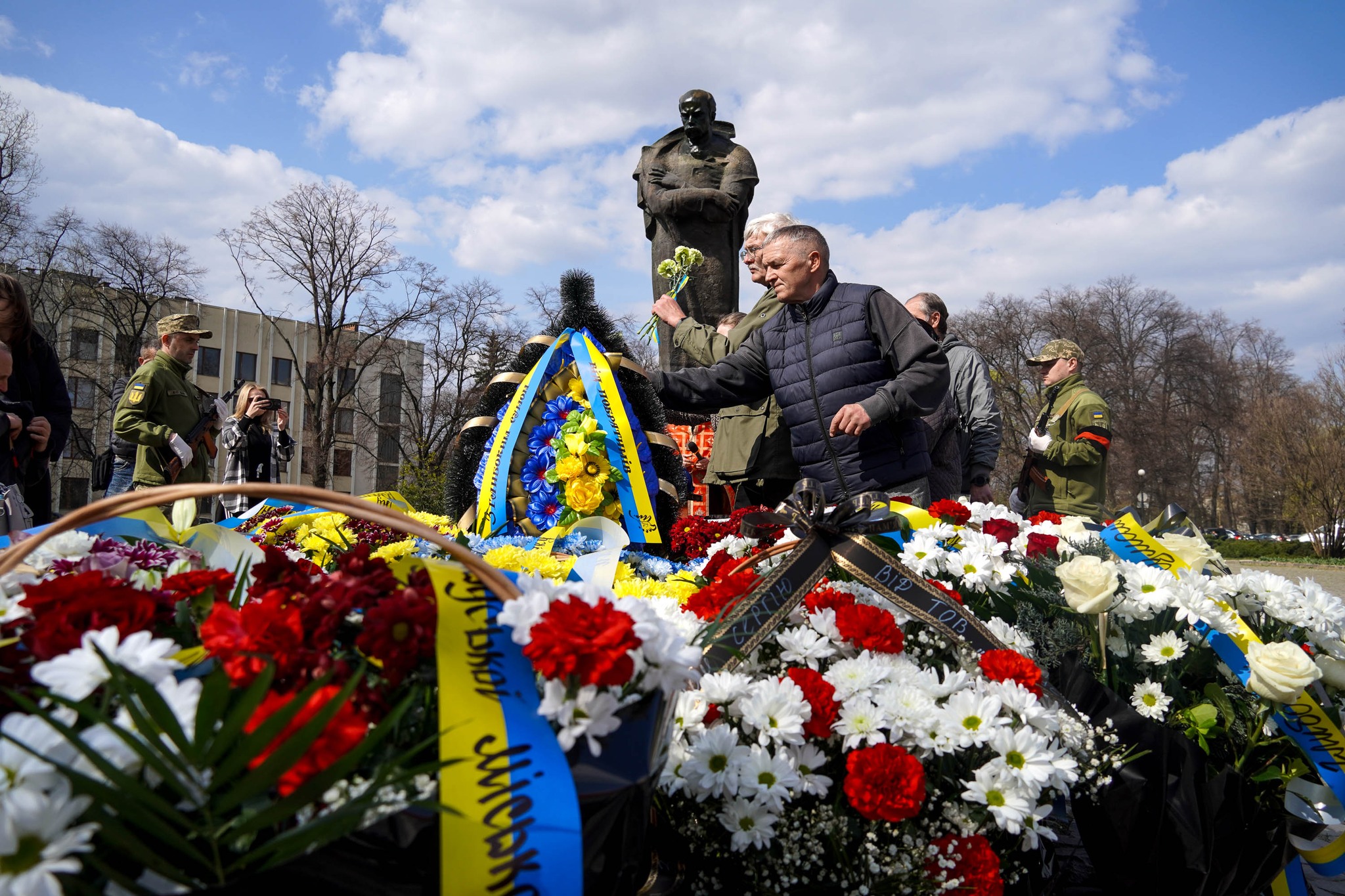 Прощання із полеглим військовим Сергієм Козаченком в Ужгороді