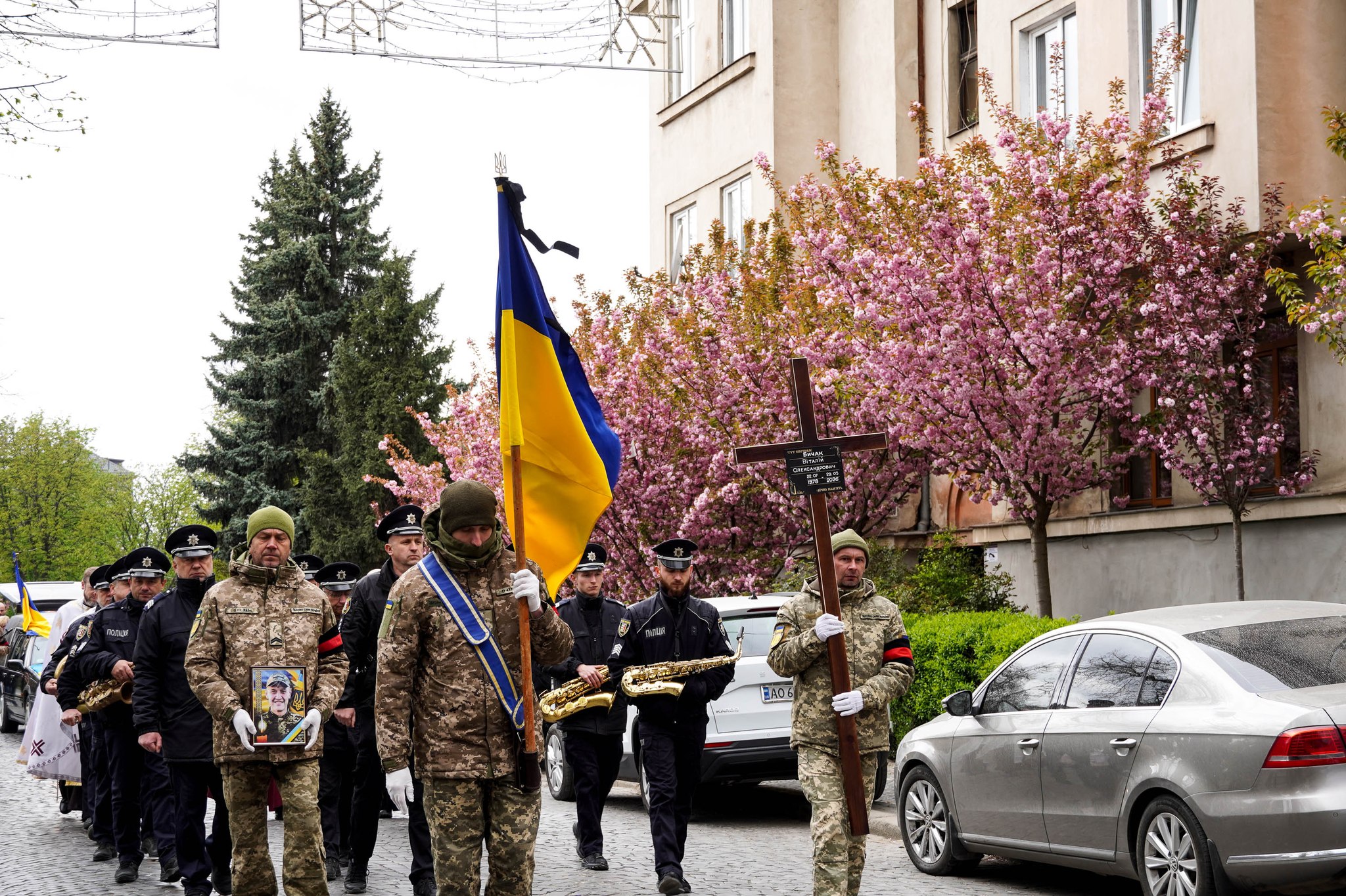 Прощання із воїном Віталієм Бичаком в Ужгороді