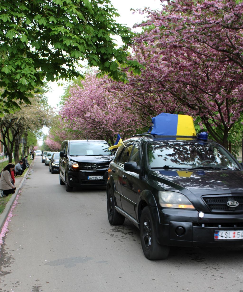 Прощання із воїном Сергієм Пиреу в Чопі