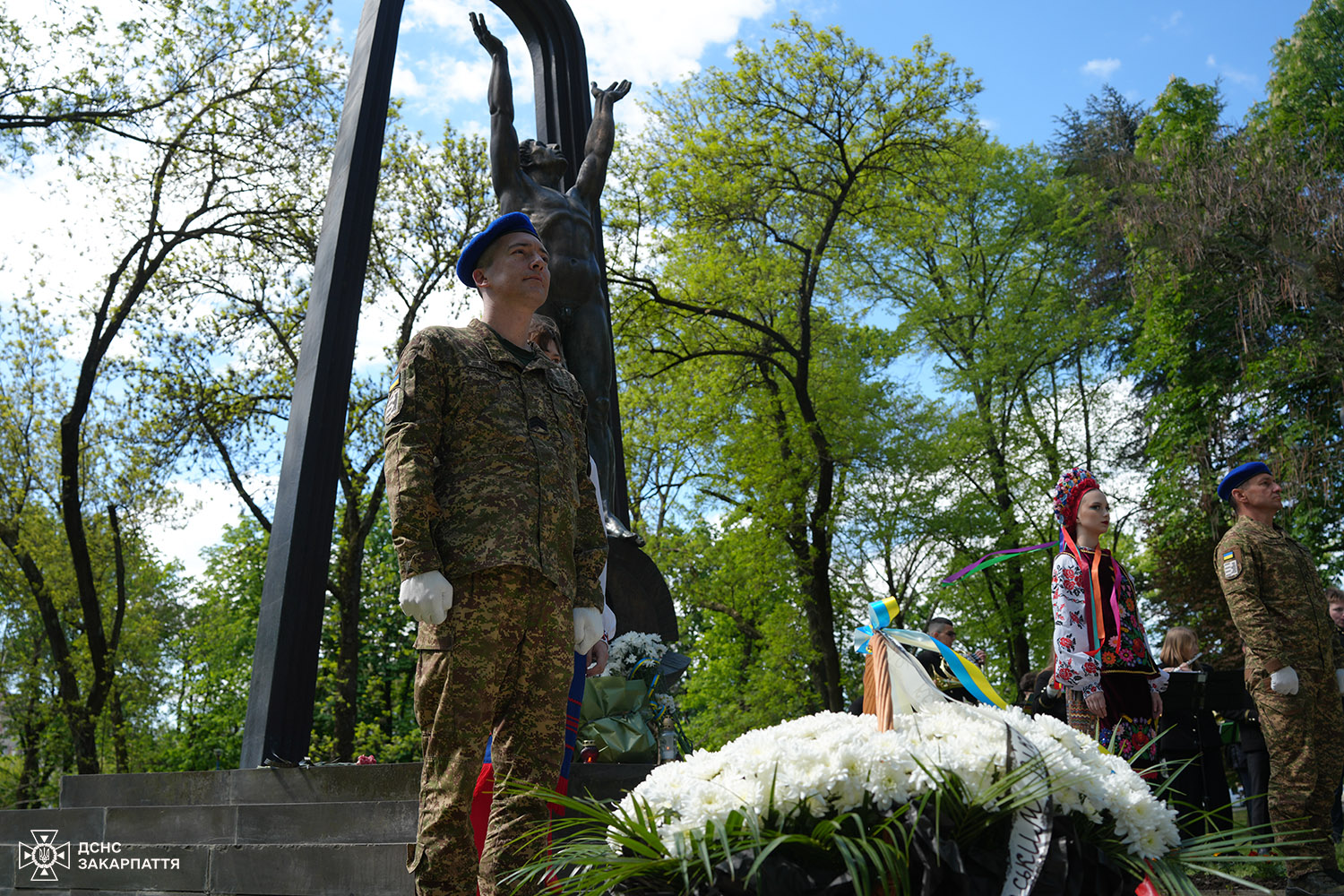 Вшанування памʼяті ліквідаторів аварії на Чорнобильській АЕС в Ужгороді