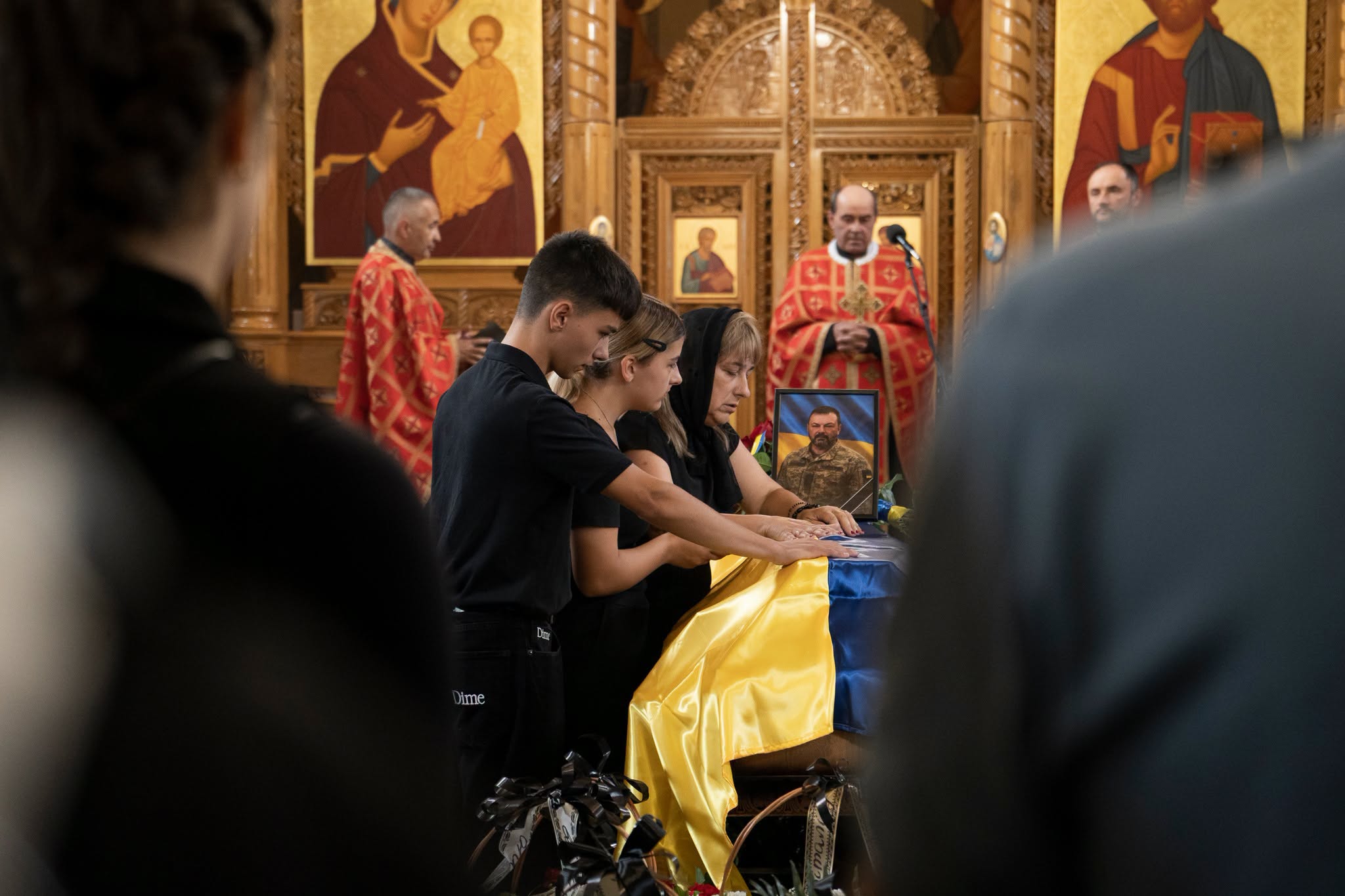 Прощання із полеглим воїном Віталієм Солоповим у Мукачеві