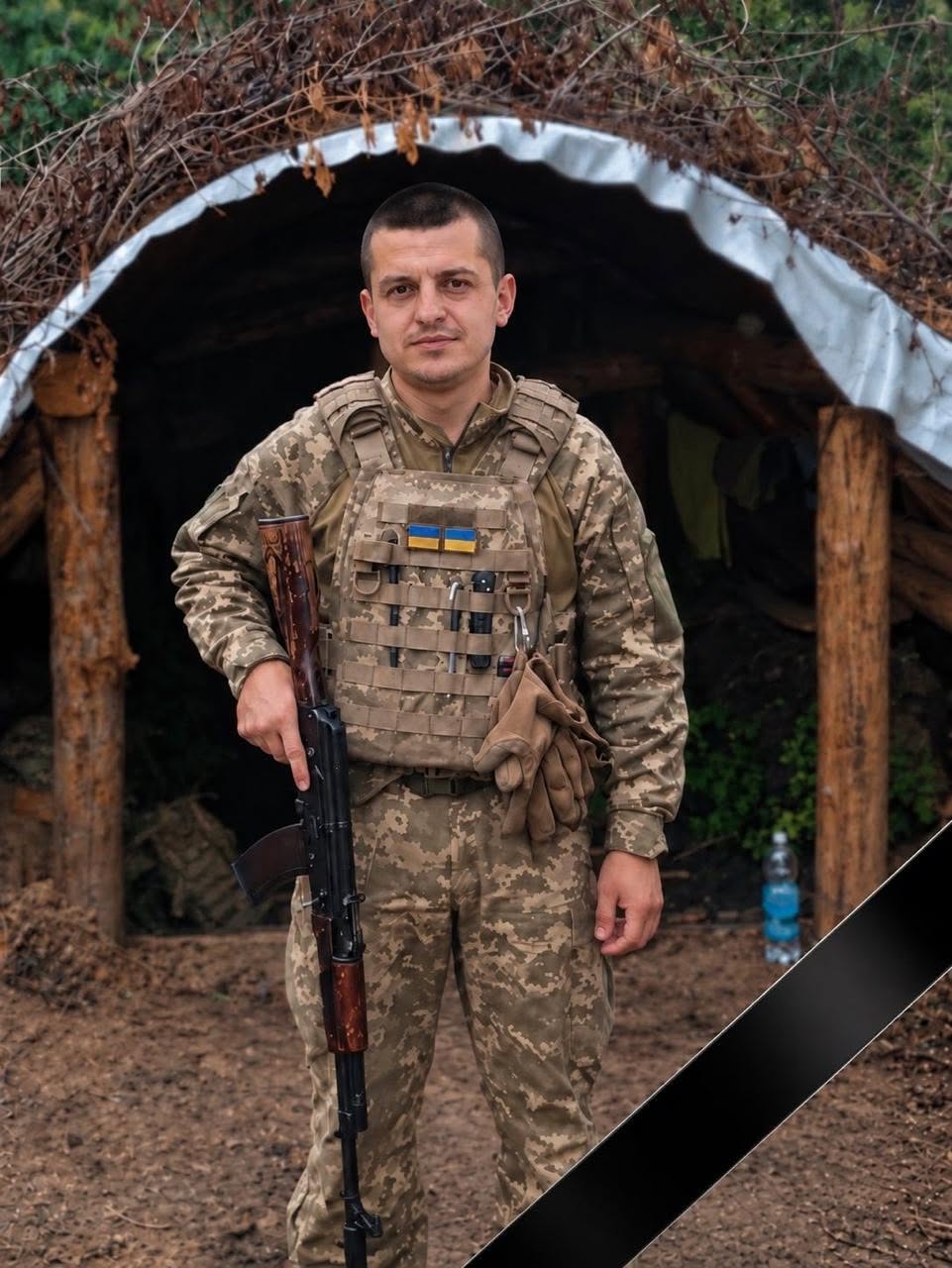 На Мукачівщині прощатимуться із воїном Михайлом Логаєм