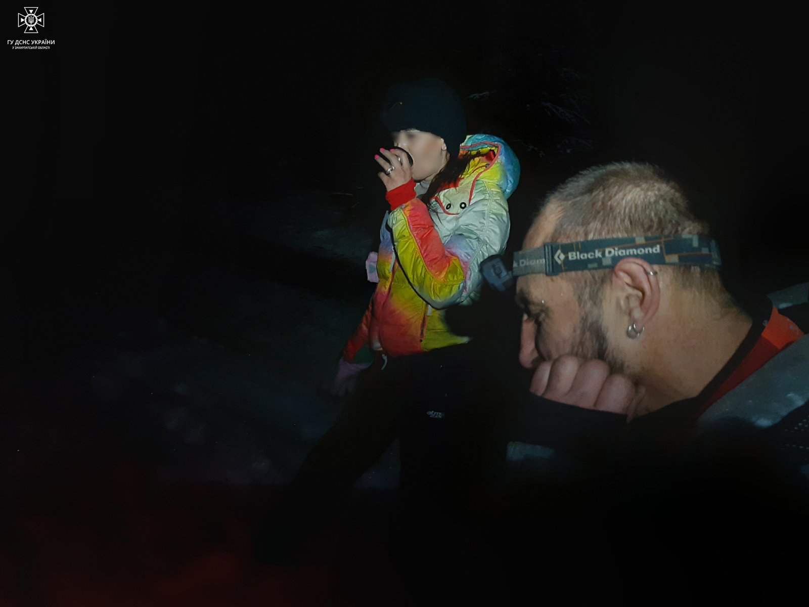 Пара добряче намерзлася, але, на щастя, їх знайшли рятувальники 