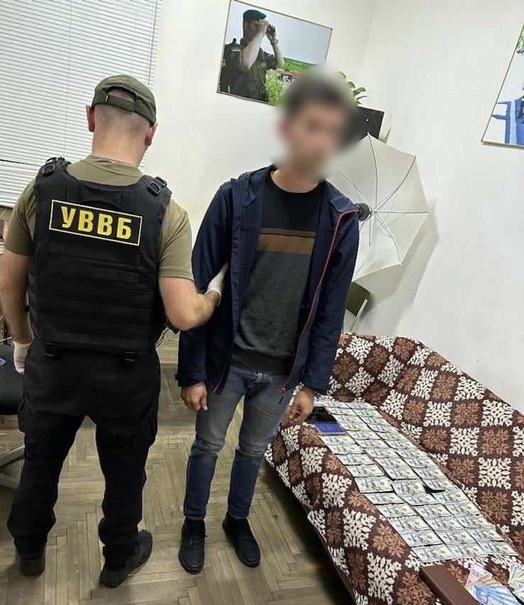 Порушника передали правоохоронцям 
