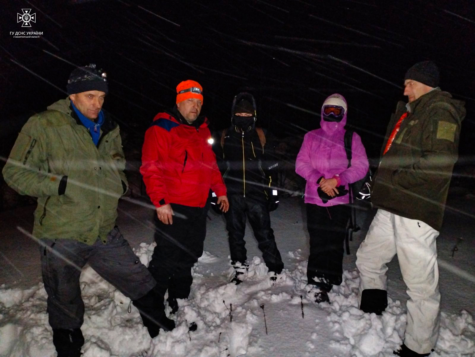 Мандрівники знехтували попередженням рятувальників і піднялися в гори 