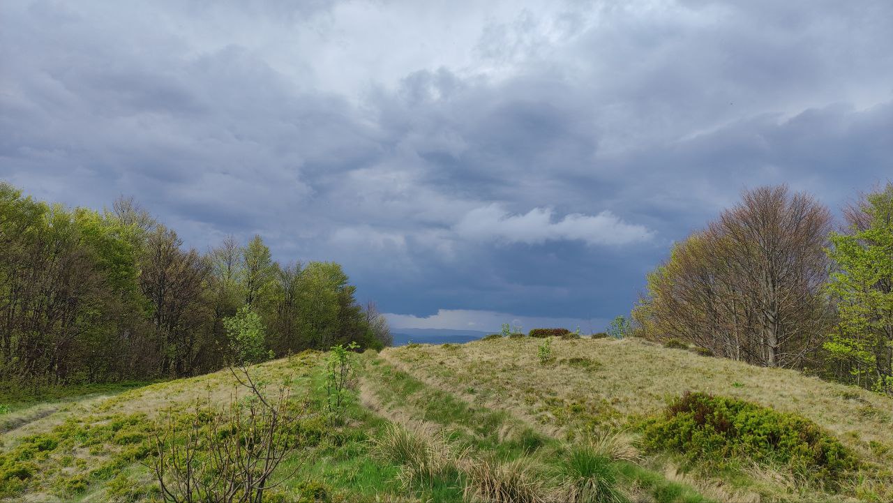 Вододільний хребет