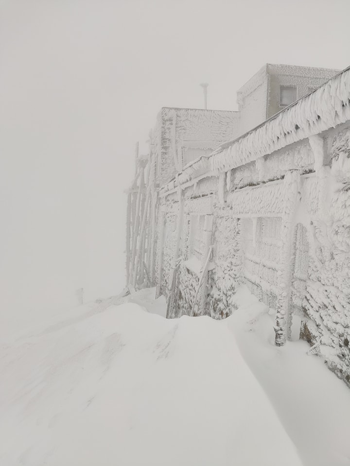 Погода в горах 4 квітня була геть не весняною 