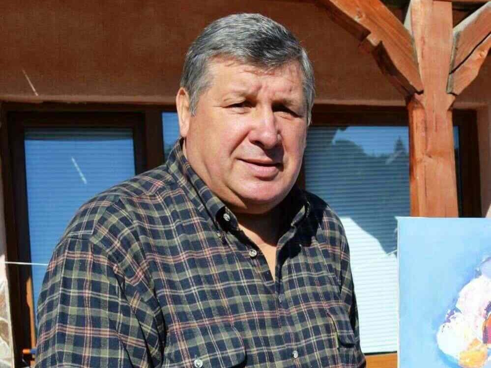 Художник Золтан Мичка