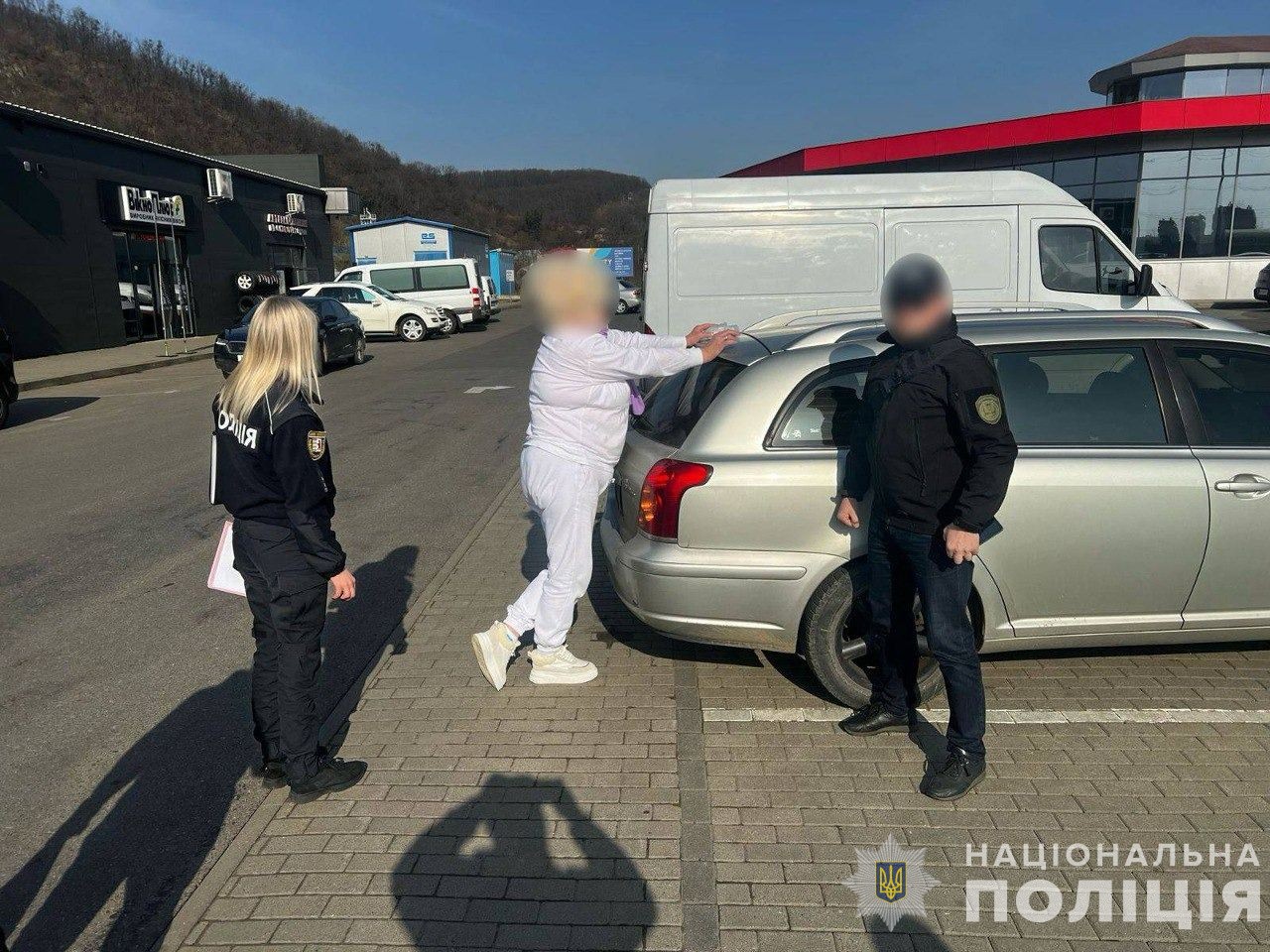 Жінку затримали під час збуту ртуті вартістю 25 тисяч доларів 