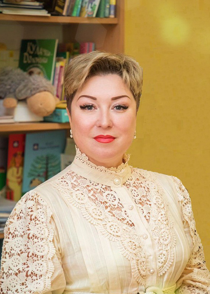 Олена Воротинцева