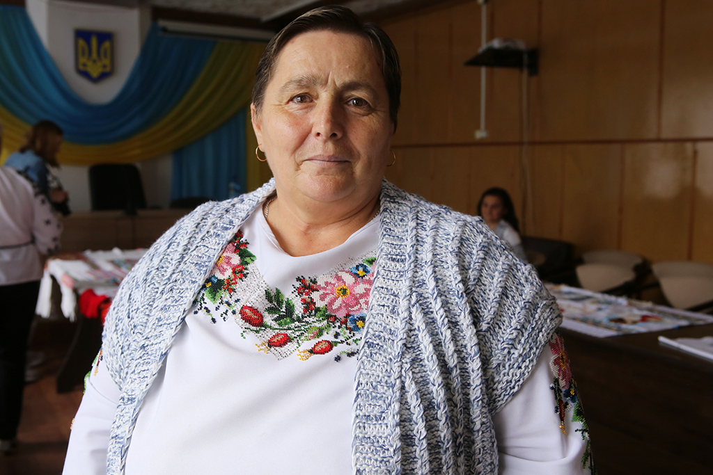Олена Мазар