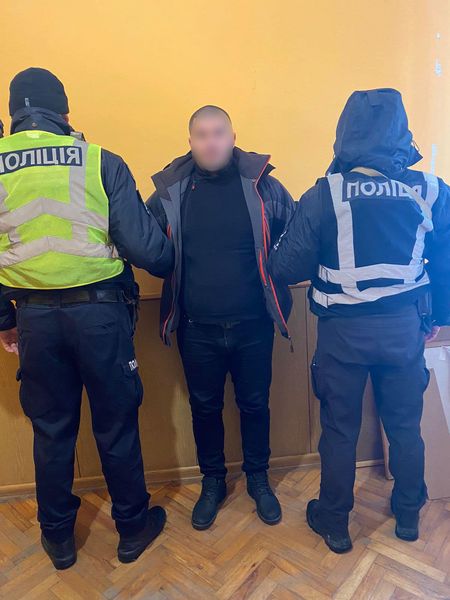чоловіка підозрюють у торгівлі наркотиками 